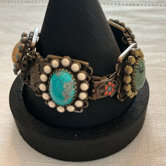 Sweet Romance Vintage Multi Link Bracelet - Picture 3 of 4